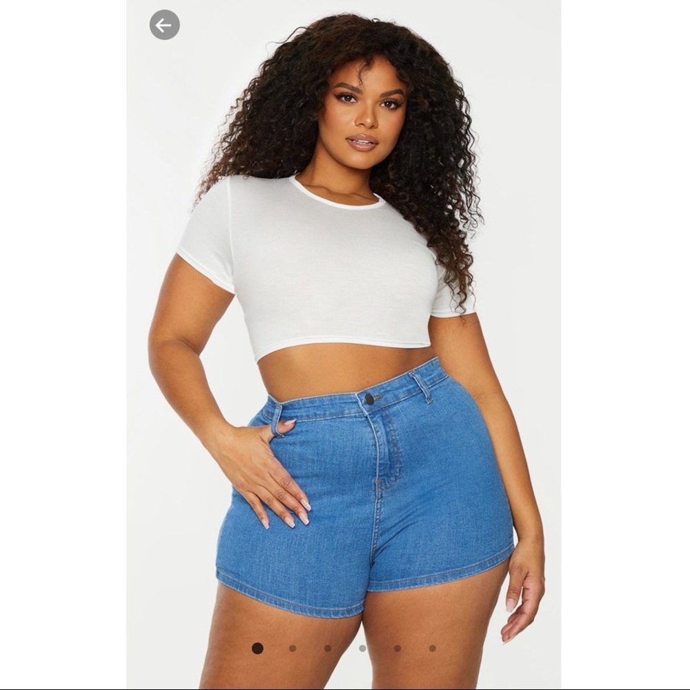 NET Plus Light Wash Disco Fit Short - UK 24/ US 20